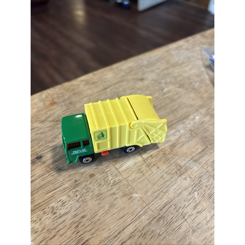 1991 Matchbox Lesney Superfast 36 Refuse Disposal Truck Green Yellow 1:64 NM